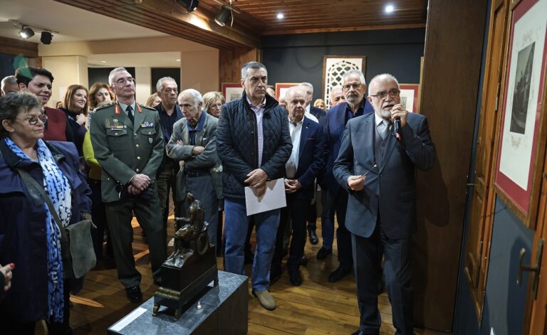Εγκαινιάστηκε η έκθεση «Η Επανάσταση του 1821 μέσα από τους πίνακες του Peter von Hess» στο Λαογραφικό Μουσείο Λάρισας