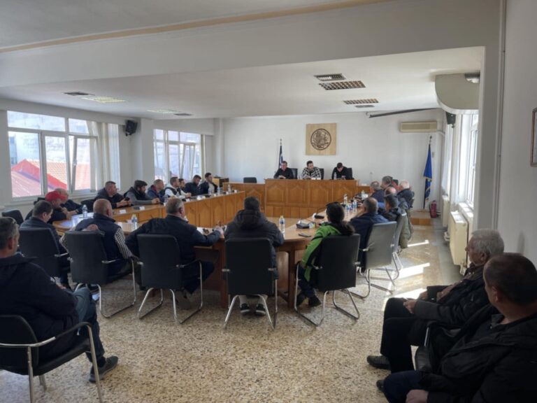 Οι παγετόπληκτοι του δήμου Τυρνάβου ζητούν άμεσες αποζημιώσεις στο 100% της σημερινής ζημιάς