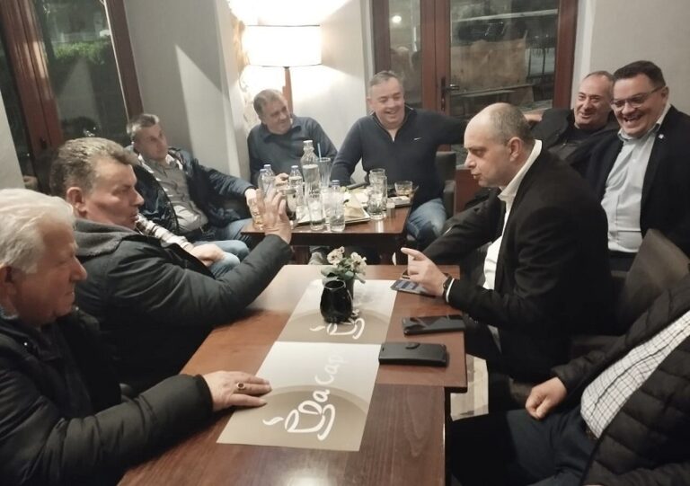 «Η επαφή με τους πολίτες ξεκινά από τα χωριά μας» – Επίσκεψη Καπετάνου στην Τερψιθέα