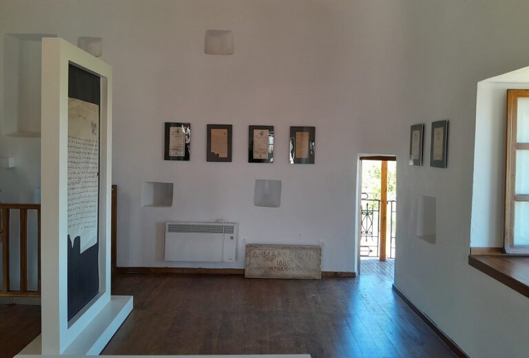 Ο Δήμος Φαρσάλων φιλοξενεί μία νέα περιοδική έκθεση στο Πύργο Καραμίχου