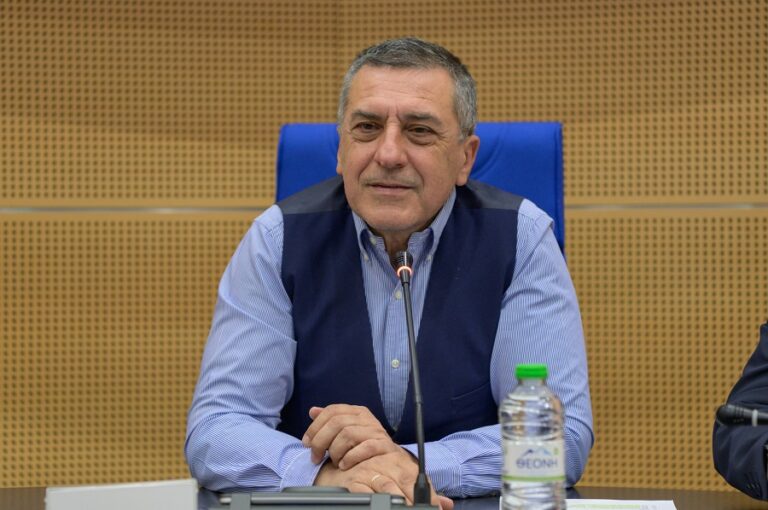 Ο Περιφερειάρχης καλεί το ΥΠΑΑΤ να στηρίξει τους κτηνοτρόφους της Θεσσαλίας λόγω ευλογιάς