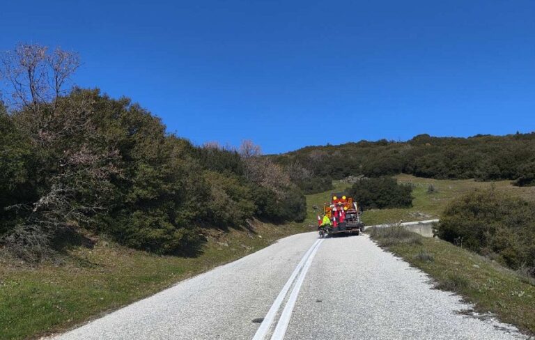 Σε διαγράμμιση του δημοτικού οδικού δικτύου προχώρησε ο Δήμος Ελασσόνας