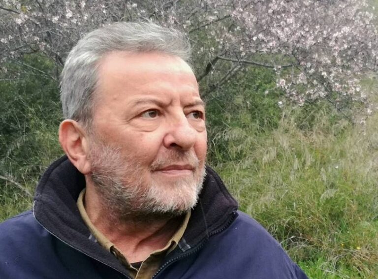 Λάρισα: Έκθεση ζωγραφικής του Γιώργου Χ. Θεοχάρη «Αμήχανες ασκήσεις με το πενάκι λίγο πριν το ποίημα»