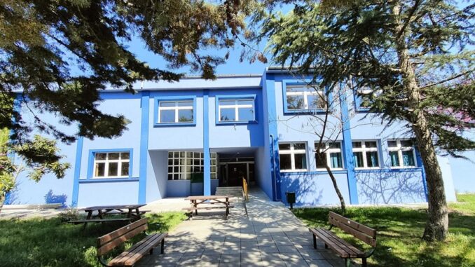 GymnasioLykeiakesTakseisKallitheasElassona1
