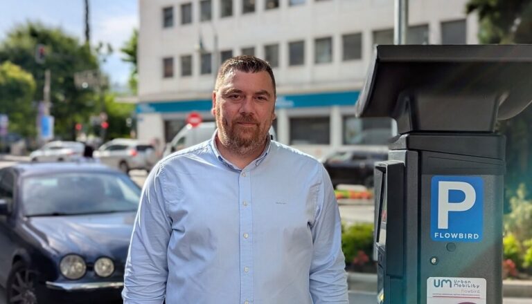Δήμος Λαρισαίων: Αρχές Ιουνίου η σταδιακή εφαρμογή του Συστήματος Ελεγχόμενης Στάθμευσης – «Ενεργοποιούνται» οι θέσεις μονίμων κατοίκων