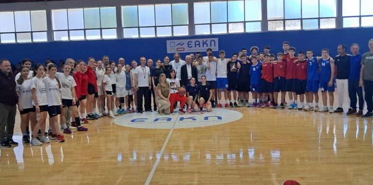 Με επιτυχία πραγματοποιήθηκαν στη Λάρισα οι τελικοί αγώνες καλαθοσφαίρισης Γυμνασίων-Πιλοτική Εφαρμογή που διοργανώθηκαν από την ΟΕΣΑΔ Λάρισας