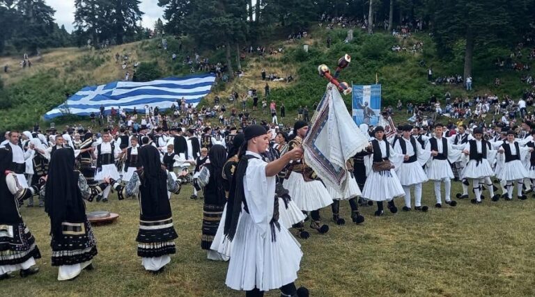 «Ανταμώνουμε με τις ρίζες μας» – Το μήνυμα του Χρήστου Καπετάνου από το Αντάμωμα των Σαρακατσαναίων