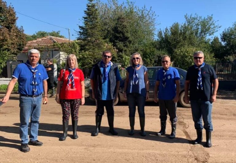 Μνημόσυνο προσκόπων στον Άγιο Νικόλαο