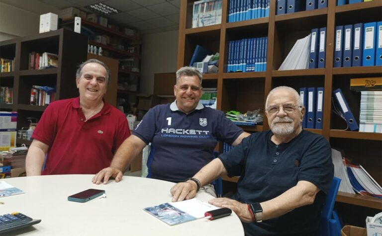 Προσφορά του Πανελληνίου Συλλόγου Φίλων ΑΕΛ (ΠΣΦΑ) στο Σωματείο “ΦΙΛΟΙ ΜΟΥΣΕΙΟΥ ΑΕΛ”