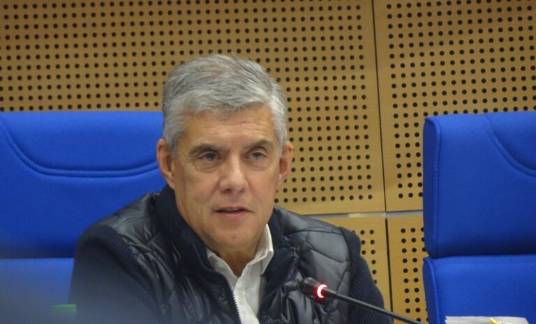 Η Δημοκρατία σε φίμωση στο Περιφερειακό Συμβούλιο Θεσσαλίας