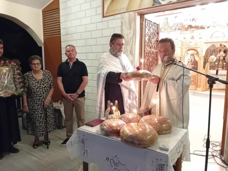 Στιγμιότυπα από τον εσπερινό για τον προφήτη Ηλία στον Αμπελώνα