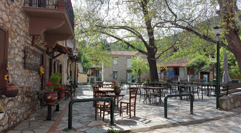 Λαϊκό πανηγύρι «Για να ανταμώνουν οι φίλοι» στη Σκήτη Αγιάς