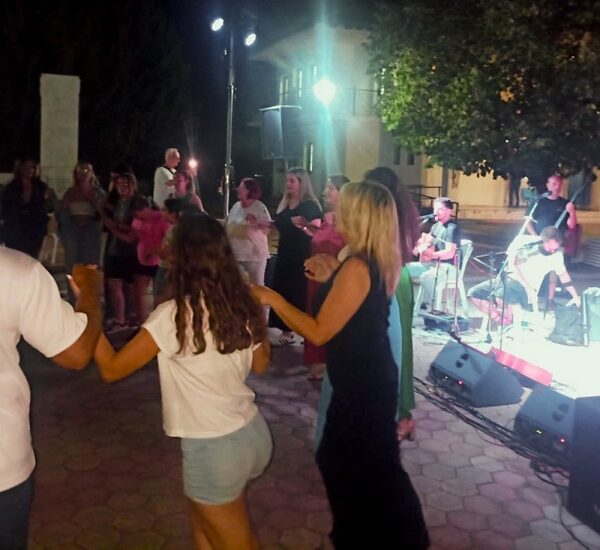 Μαγευτική μουσική βραδιά με τους Argon Band στον Σταυρό Φαρσάλων