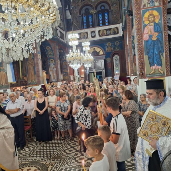 Παρουσία πλήθους πιστών ξεκίνησαν οι λατρευτικές εκδηλώσεις για την Παναγία στον Αμπελώνα
