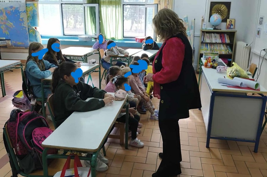 Περιβαλλοντική δράση ενημέρωσης στο Δημοτικό Σχολείο και Νηπιαγωγείο Καλοχωρίου