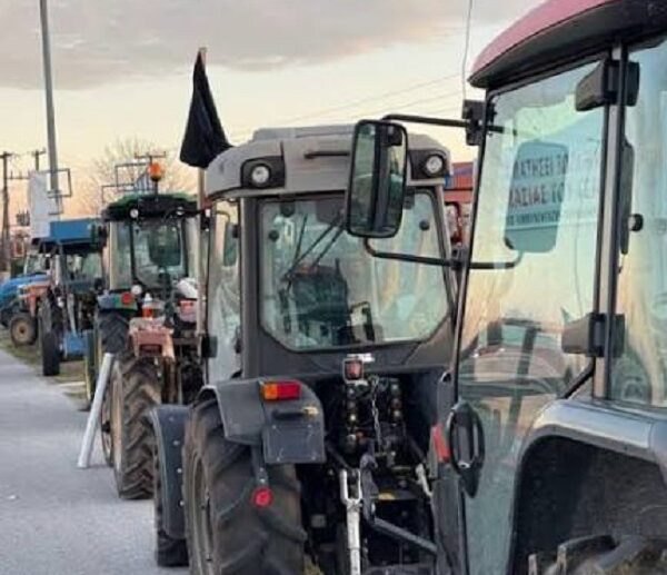 Στο πλευρό των αγωνιζόμενων αγροτών η δημοτική αρχή του δήμου Τυρνάβου