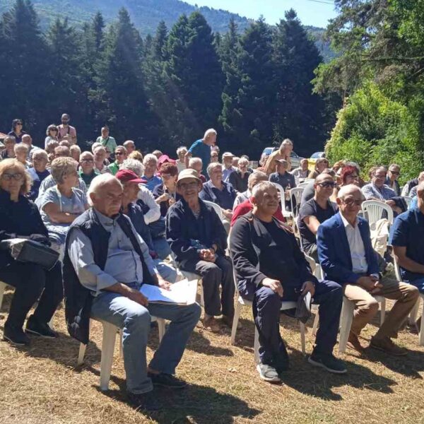 Τιμήθηκε στον Ξερόλακκα Καρυάς η επέτειος της ορκωμοσίας της 1ης αντάρτικης ομάδας