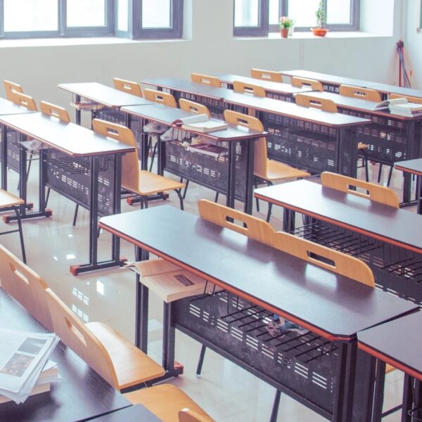 Γερμανία: Δασκάλα έπαιρνε αναρρωτική άδεια 16 χρόνια – Λάμβανε ετήσιο μισθό 55.000 ευρώ