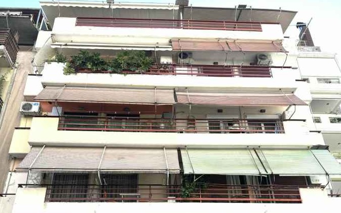 Πωλείται ή ενοικιάζεται διαμέρισμα στο κέντρο της Λάρισας