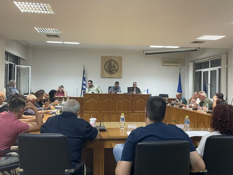 Ομόφωνο ψήφισμα του Δημοτικού Συμβουλίου Τυρνάβου υπέρ του εμβολιασμού κατά της ευλογιάς