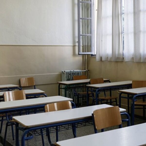 Ολοκληρώνονται οι ανακαινίσεις του προγράμματος Μαριέττα Γιαννάκου σε σχολεία με δωρεά της Ενωσης Τραπεζών