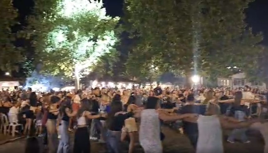 Γιορτή Κρασιού Αμπελώνα: Εκρηξη κεφιού με τα Ικαριώτικα του Ν. Φάκαρου και των Μουσίκαρων