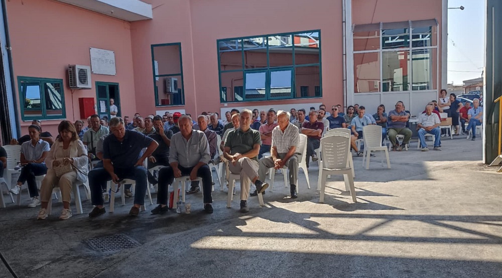 Στα 0,52€ το κιλό αγοράζει το Μοσχάτο ο Α.Ο.Σ. Τυρνάβου – Αύξηση 10% στις καρτέλες των μελών