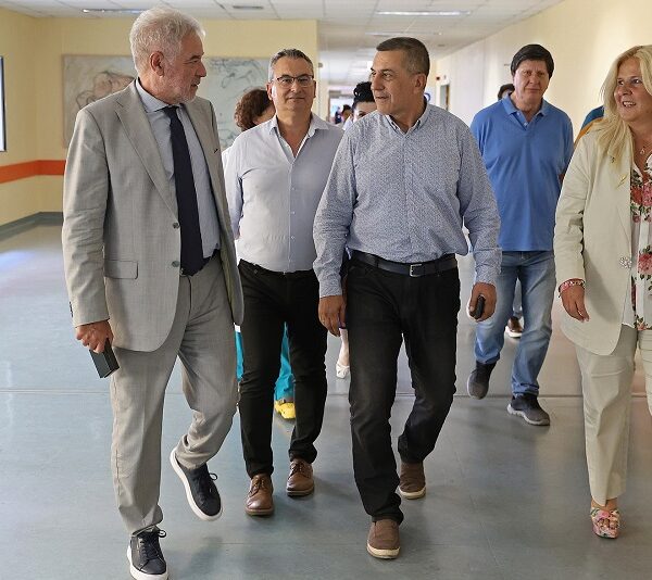 Η Περιφέρεια ενισχύει με 21 μηχανήματα την Μονάδα Εντατικής Νοσηλείας Νεογνών του Πανεπιστημιακού