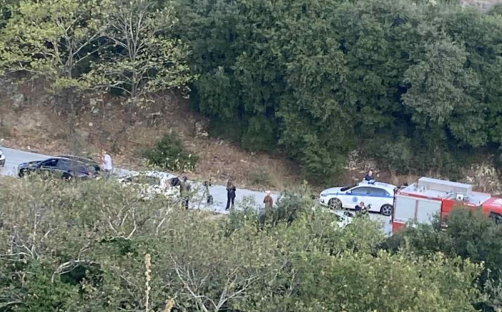 Λάρισα: Σε εξέλιξη επιχείρηση απεγκλωβισμού 53χρονου από σπηλιά στο δρόμο Γόννοι – Καλλιπεύκη