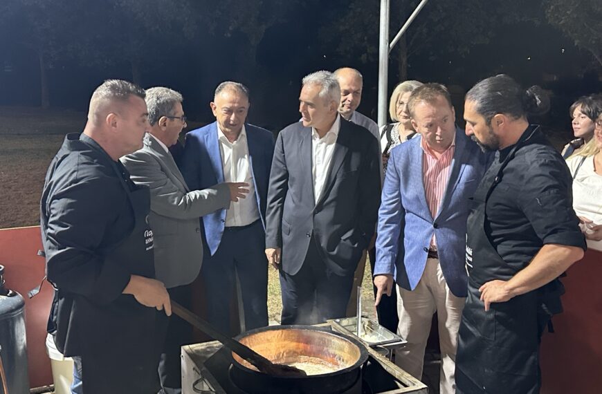 Με πρωτοφανή επιτυχία ολοκληρώθηκε η 18η Γιορτή Χαλβά Φαρσάλων
