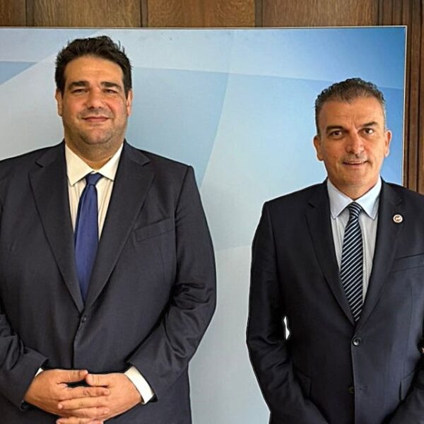 Έργα και ενίσχυση συνεργασίας επί τάπητος στη συνάντηση του Δημάρχου Λαρισαίων με τον Υπουργό Εσωτερικών