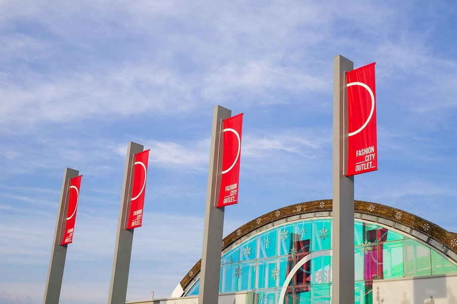 Wander Mamas στο Fashion City Outlet