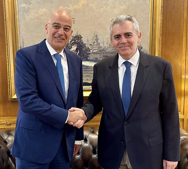 Μ. Χαρακόπουλος προς Ν. Δένδια: Να τροποποιηθεί το Π.Δ. για το ανάστημα των υποψηφίων στις στρατιωτικές σχολές