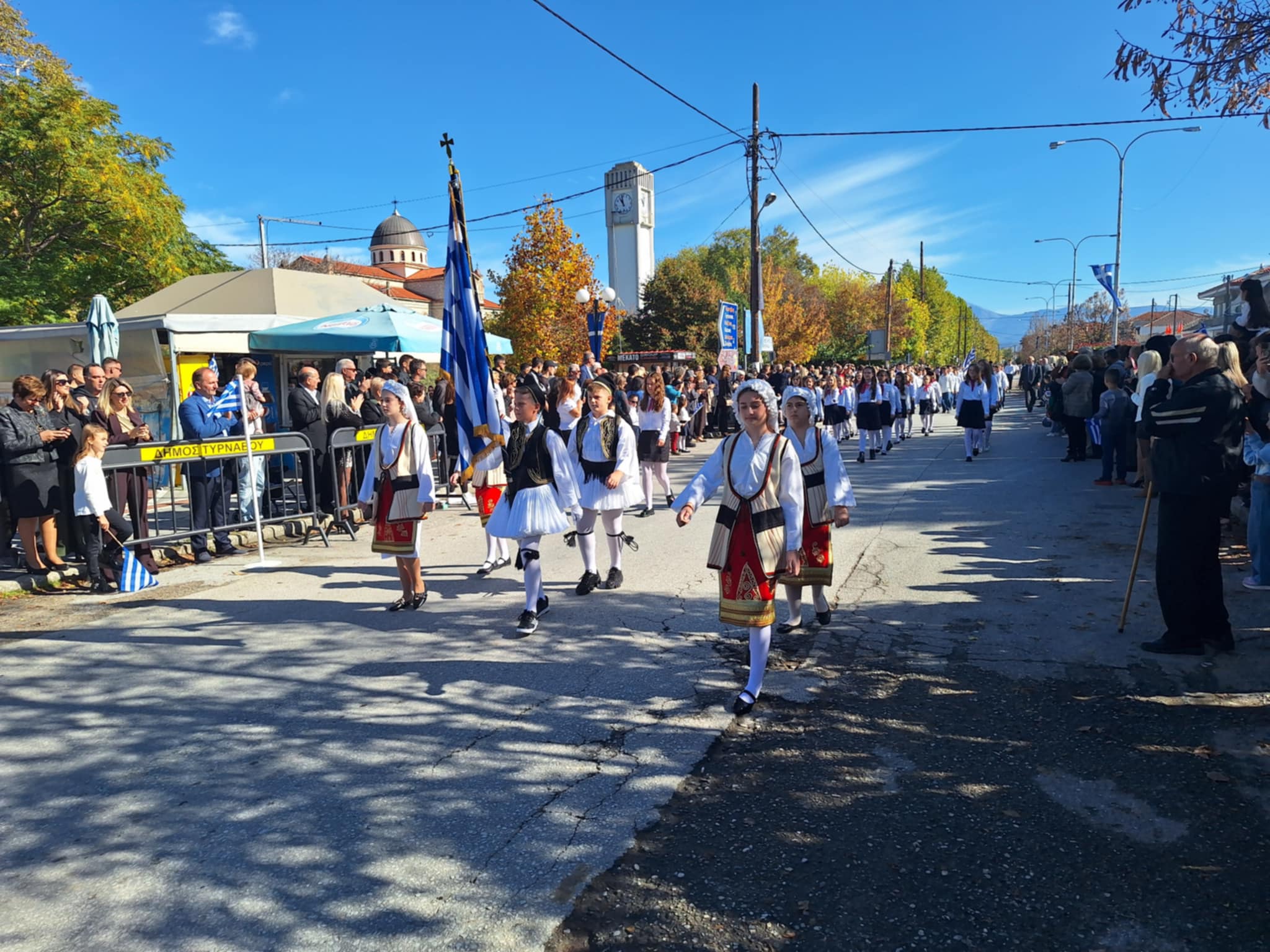 Αμπελώνας: Δείτε φωτορεπορτάζ από την παρέλαση