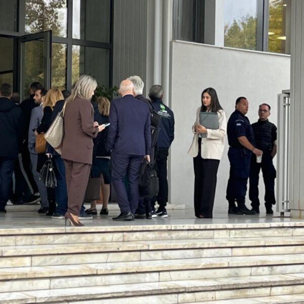 Στις 30/10 θα συνεχιστεί η δίκη για χαμένα βίντεο του εγκλήματος στα Τέμπη