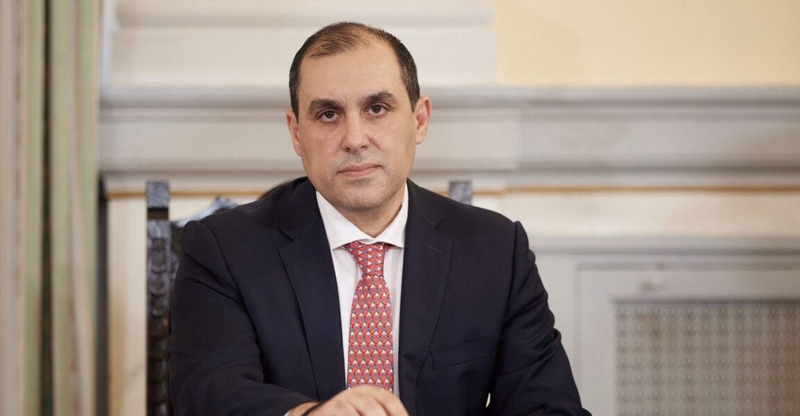 Σε σεισμόπληκτα χωριά Τυρνάβου και Ελασσόνας ο Κωνσταντίνος Κατσαφάδος