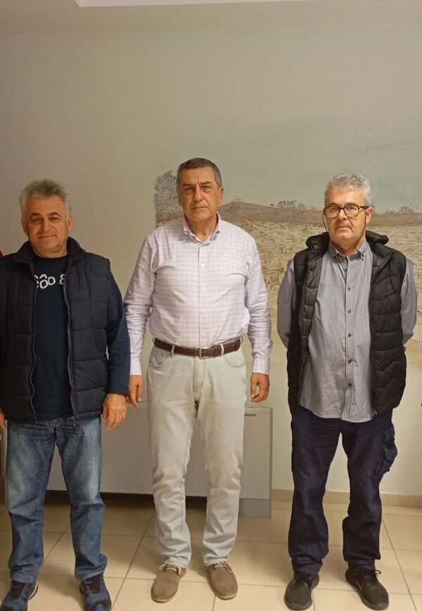 Συνάντηση Περιφερειάρχη Θεσσαλίας Δημ. Κουρέτα με τον Πανελλήνιο Σύλλογο Πληγέντων Κτηνοτρόφων