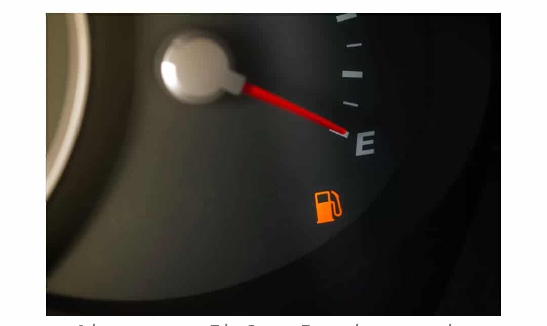 Άναψε το λαμπάκι της βενζίνης – Πόσα χιλιόμετρα μπορώ να κάνω ακόμη