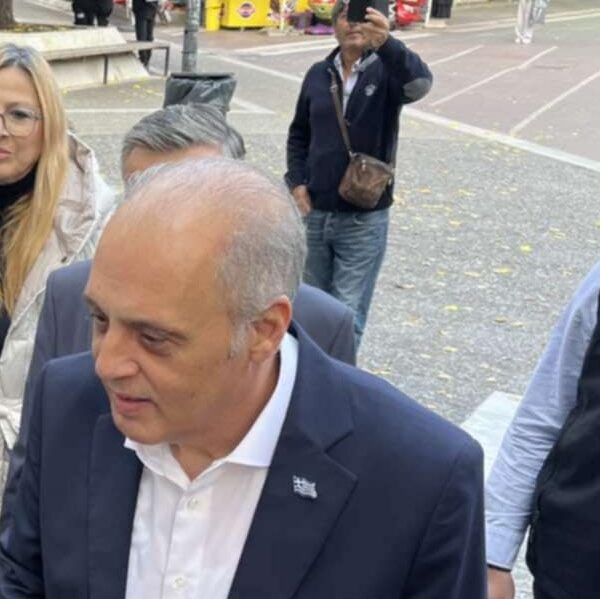 Χρ. Κοντογιάννη: Έκρηξη Βελόπουλου για τα εξαφανισμένα βίντεο των Τεμπών