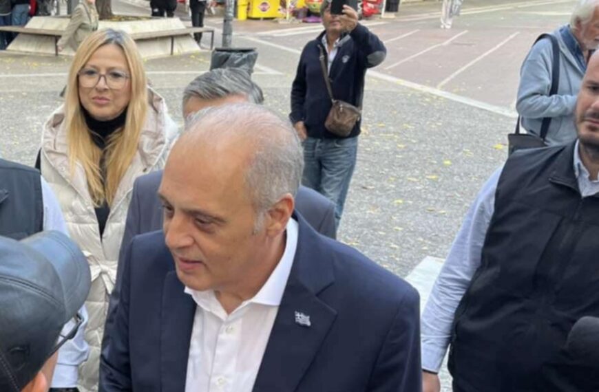 Χρ. Κοντογιάννη: Έκρηξη Βελόπουλου για τα εξαφανισμένα βίντεο των Τεμπών