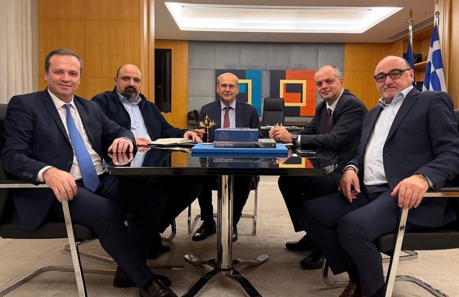 Ουσιαστική στήριξη για τους κτηνοτρόφους και μέριμνα για τους παραγωγούς ζωοτροφών της Θεσσαλίας