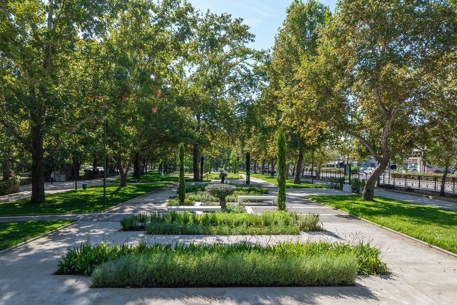 Δήμος Λαρισαίων: Ανοίγει επίσημα στο κοινό ο Ιπποκράτειος Βοτανικός Κήπος στο Πάρκο Αλκαζάρ