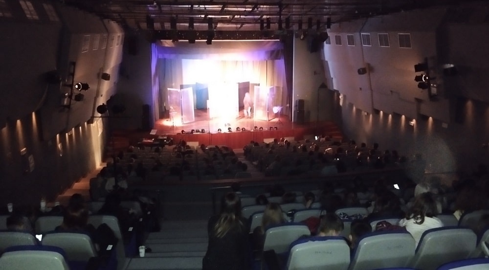 Η καρδιά του θεάτρου χτυπάει στον Τύρναβο