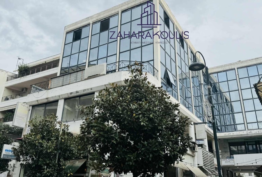 Ενοικιάζεται επαγγελματικός χώρος – γραφείο στο κέντρο της Λάρισας