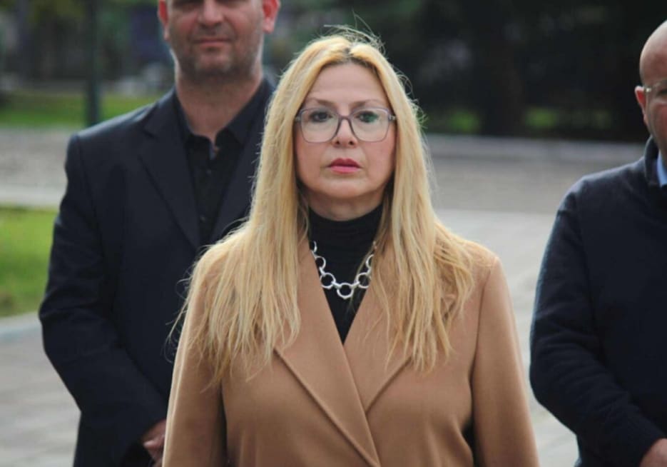 Η Χρ. Κοντογιάννη επίσημη εκπρόσωπος της Ελληνικής Λύσης στον εορτασμό της ημέρας των Ενόπλων Δυνάμεων στη Λάρισα