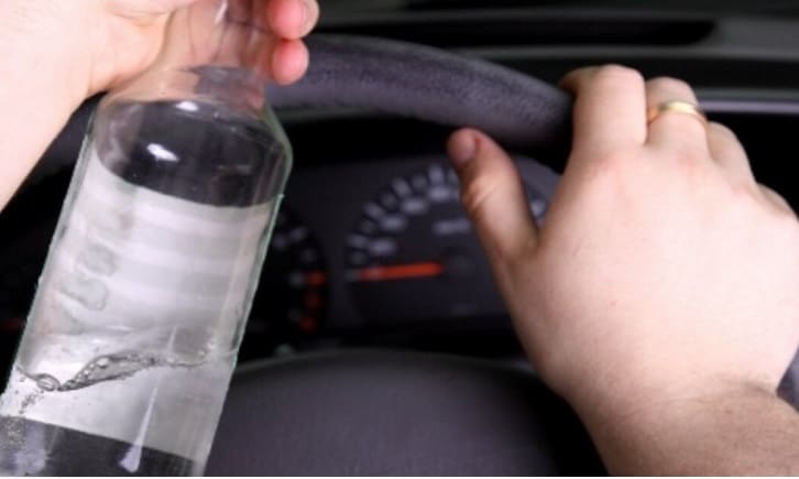 Συνελήφθη στην Ελασσόνα μεθυσμένος οδηγός που προκάλεσε τροχαίο