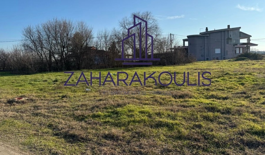 Πωλούνται οικόπεδα στον Αμπελώνα