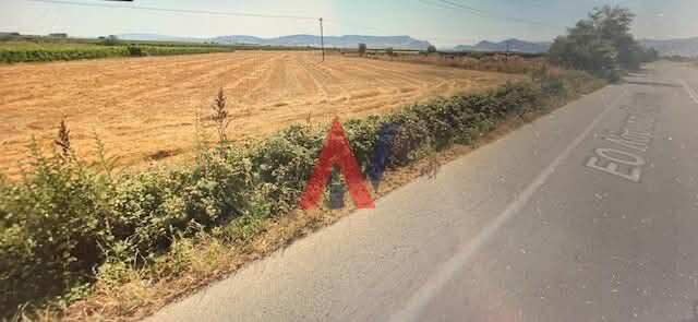 Πωλείται οικόπεδο επί της ε.ο. Λάρισας – Τυρνάβου