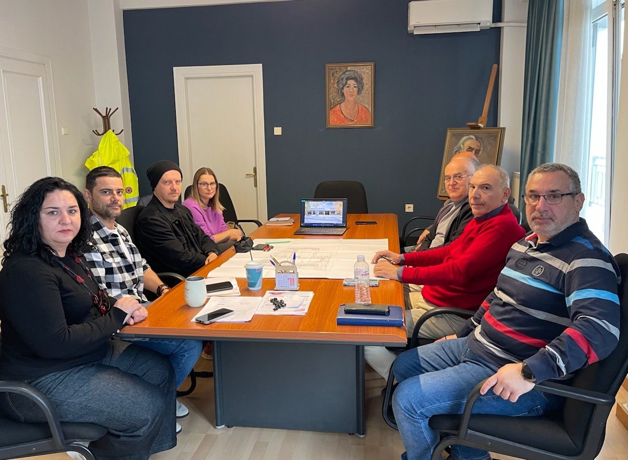 Παρουσιάστηκε η μελέτη ανακατασκευής του Δημοτικού Κτιρίου στην Τούμπα Τυρνάβου