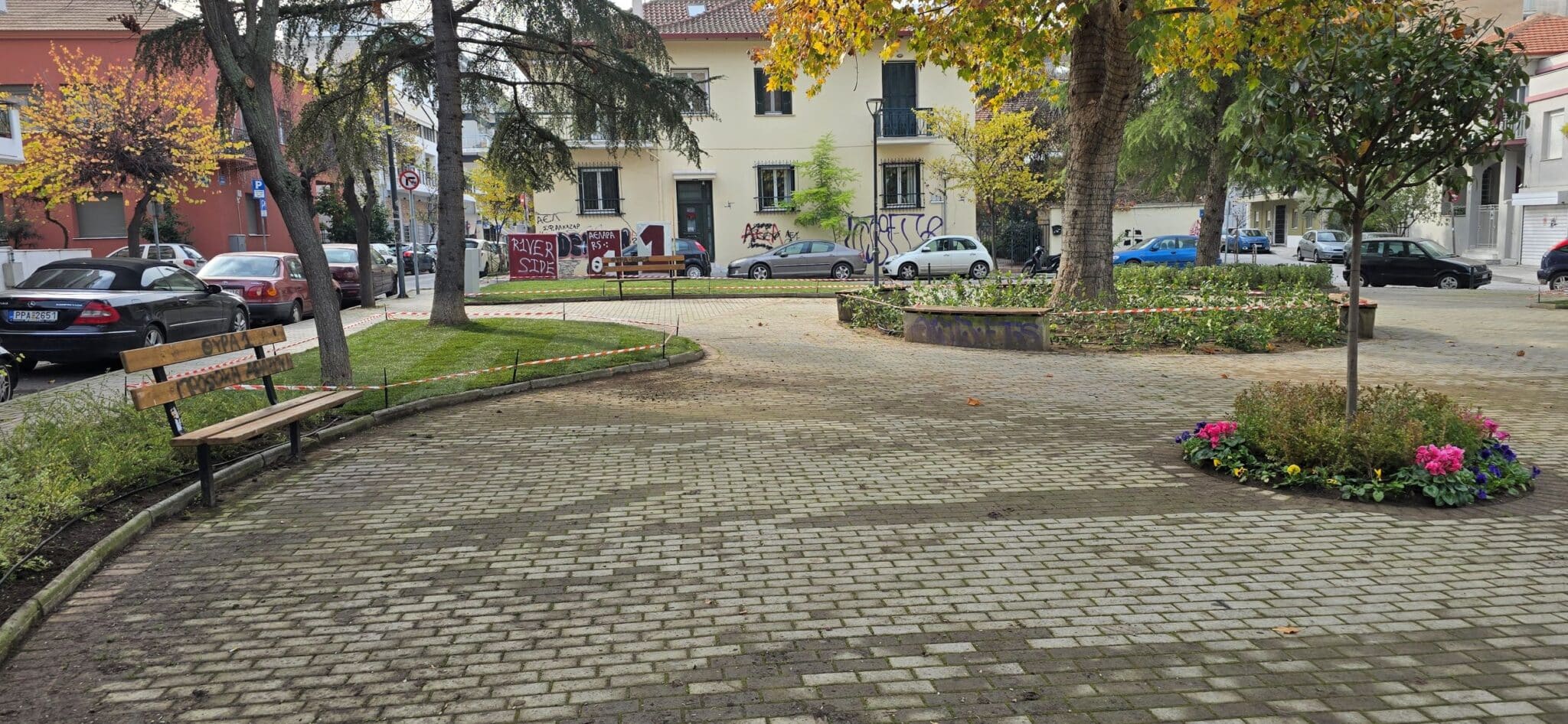 Δήμος Λαρισαίων: «Αγνώριστη» η πλατεία Άννας Φρανκ – «Ανάσα» πρασίνου για τη συνοικία του Αγίου Αχιλλίου